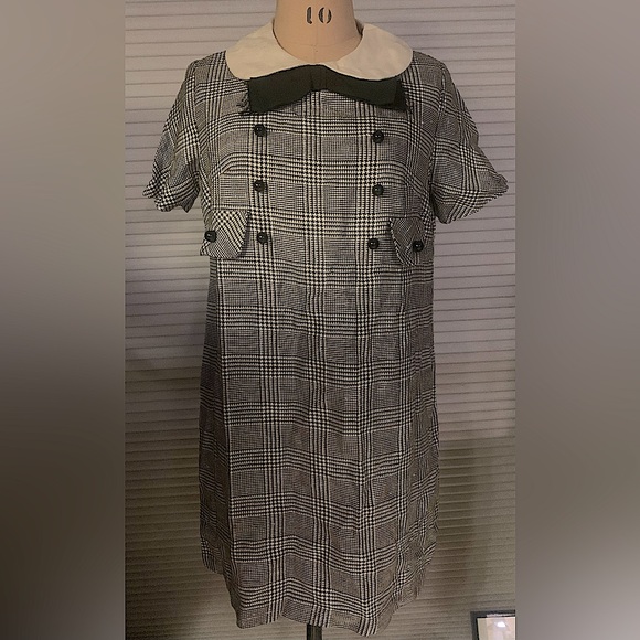 Vintage 60s Black and White Houndstooth Plaid Dress. - Picture 2 of 9